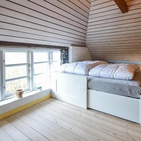Pet Friendly In With Wifi Kettinge