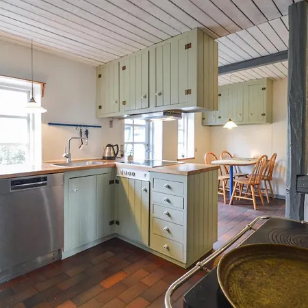 Pet Friendly In With Wifi Holiday home