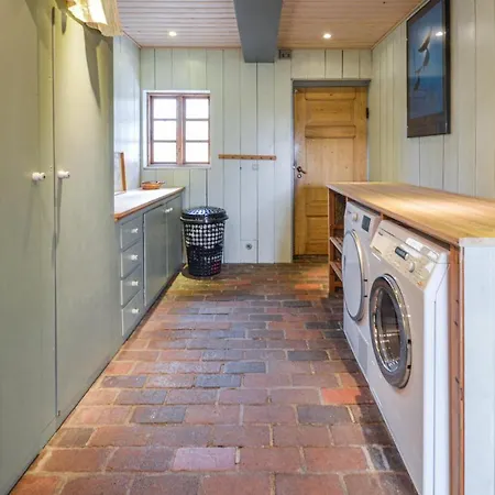 Holiday home Pet Friendly In With Wifi